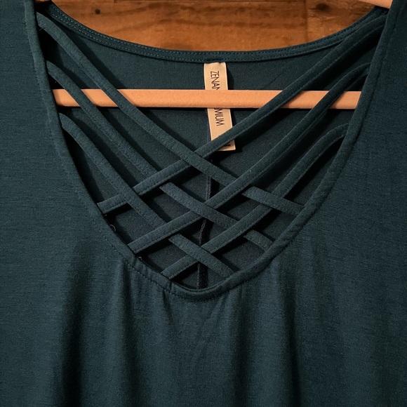 Teal Shirt - Picture 2 of 2